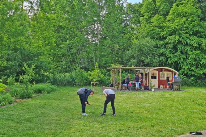 Grillen im Schulgarten