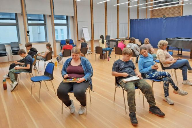 Theater Projekt unerh&ouml;rt