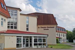 Schulgebäude Schulgebäude